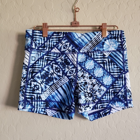 Athleta Pants - Athleta Biker Running Athletic Shorts Small